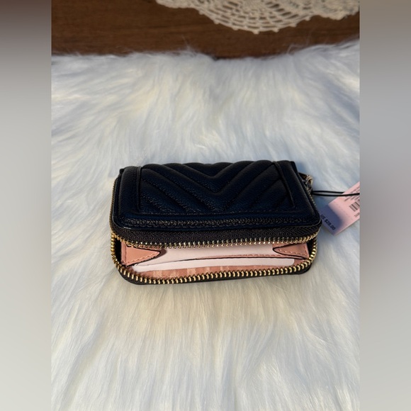 NEW‼️ VICTORIA'S SECRET Small Wallet with Zip - Picture 11 of 16
